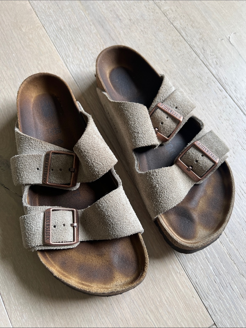 Birkenstock | Arizona Soft Footbed Suede Taupe Sandals